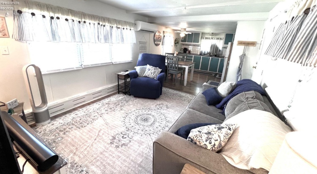 3575 Catawba Road, Port Clinton, 43452, 2 Bedrooms Bedrooms, ,1 BathroomBathrooms,Residential,For Sale,Catawba,20261144