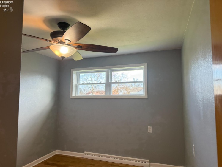 411 Collinwood Boulevard, Fremont, 43420, 3 Bedrooms Bedrooms, ,1 BathroomBathrooms,Residential,For Sale,Collinwood,20261143