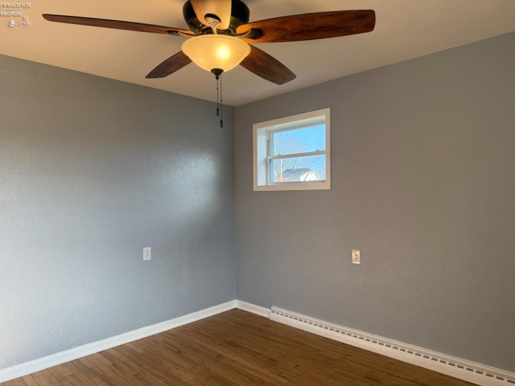 411 Collinwood Boulevard, Fremont, 43420, 3 Bedrooms Bedrooms, ,1 BathroomBathrooms,Residential,For Sale,Collinwood,20261143