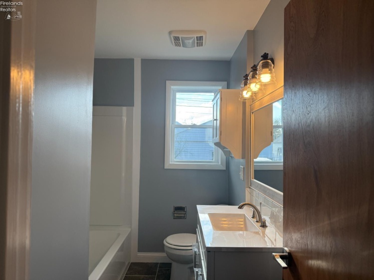 411 Collinwood Boulevard, Fremont, 43420, 3 Bedrooms Bedrooms, ,1 BathroomBathrooms,Residential,For Sale,Collinwood,20261143