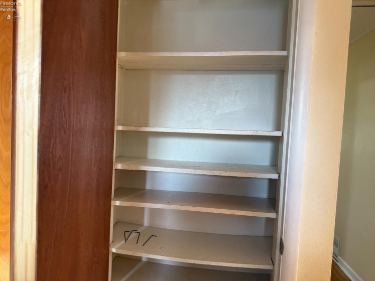 411 Collinwood Boulevard, Fremont, 43420, 3 Bedrooms Bedrooms, ,1 BathroomBathrooms,Residential,For Sale,Collinwood,20261143