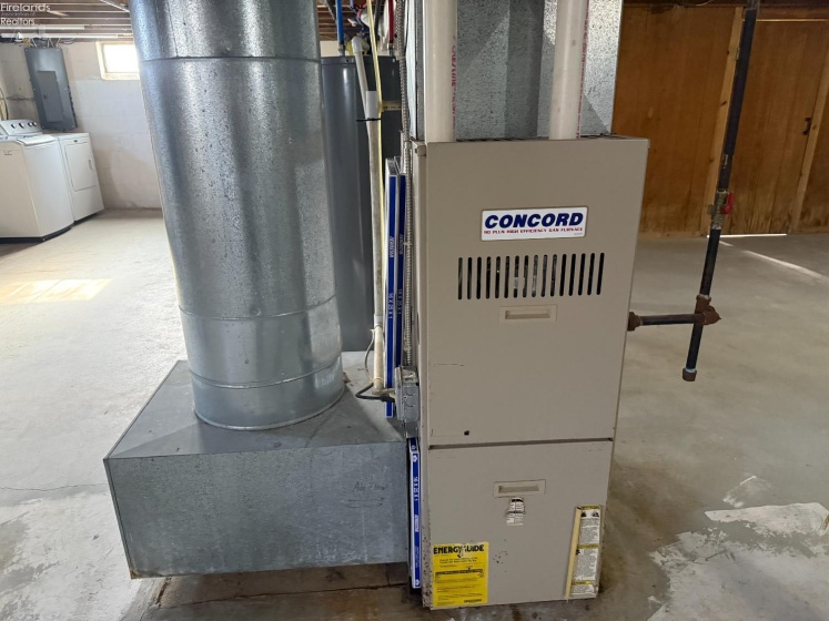 411 Collinwood Boulevard, Fremont, 43420, 3 Bedrooms Bedrooms, ,1 BathroomBathrooms,Residential,For Sale,Collinwood,20261143