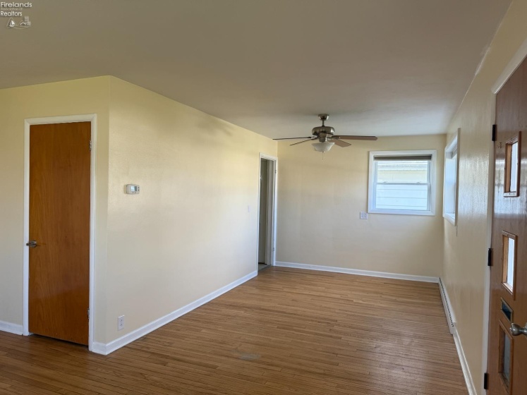 411 Collinwood Boulevard, Fremont, 43420, 3 Bedrooms Bedrooms, ,1 BathroomBathrooms,Residential,For Sale,Collinwood,20261143