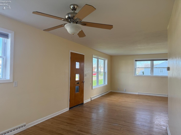 411 Collinwood Boulevard, Fremont, 43420, 3 Bedrooms Bedrooms, ,1 BathroomBathrooms,Residential,For Sale,Collinwood,20261143