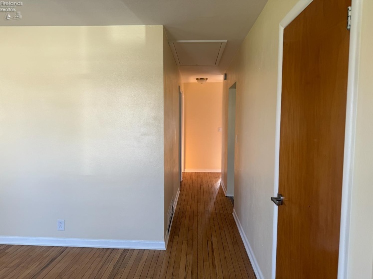 411 Collinwood Boulevard, Fremont, 43420, 3 Bedrooms Bedrooms, ,1 BathroomBathrooms,Residential,For Sale,Collinwood,20261143