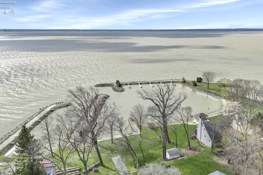 2548 Bay Vista Drive, Lakeside, 43440, 2 Bedrooms Bedrooms, ,1 BathroomBathrooms,Residential,For Sale,Bay Vista,20261140