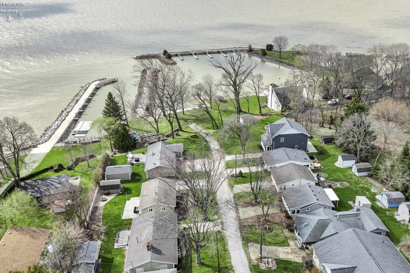 2548 Bay Vista Drive, Lakeside, 43440, 2 Bedrooms Bedrooms, ,1 BathroomBathrooms,Residential,For Sale,Bay Vista,20261140