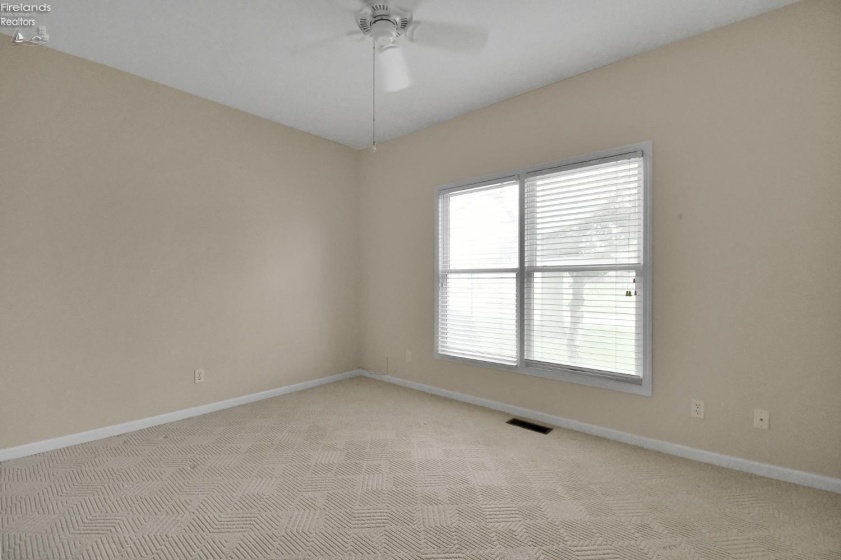 102 Roth Court, Bellevue, 44811, 3 Bedrooms Bedrooms, ,2 BathroomsBathrooms,Residential,For Sale,Roth Court,20261155