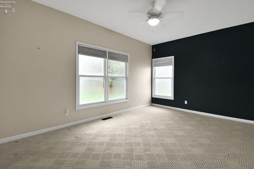 102 Roth Court, Bellevue, 44811, 3 Bedrooms Bedrooms, ,2 BathroomsBathrooms,Residential,For Sale,Roth Court,20261155