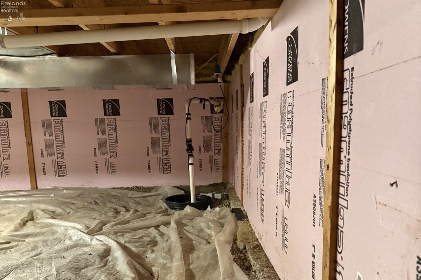 102 Roth Court, Bellevue, 44811, 3 Bedrooms Bedrooms, ,2 BathroomsBathrooms,Residential,For Sale,Roth Court,20261155