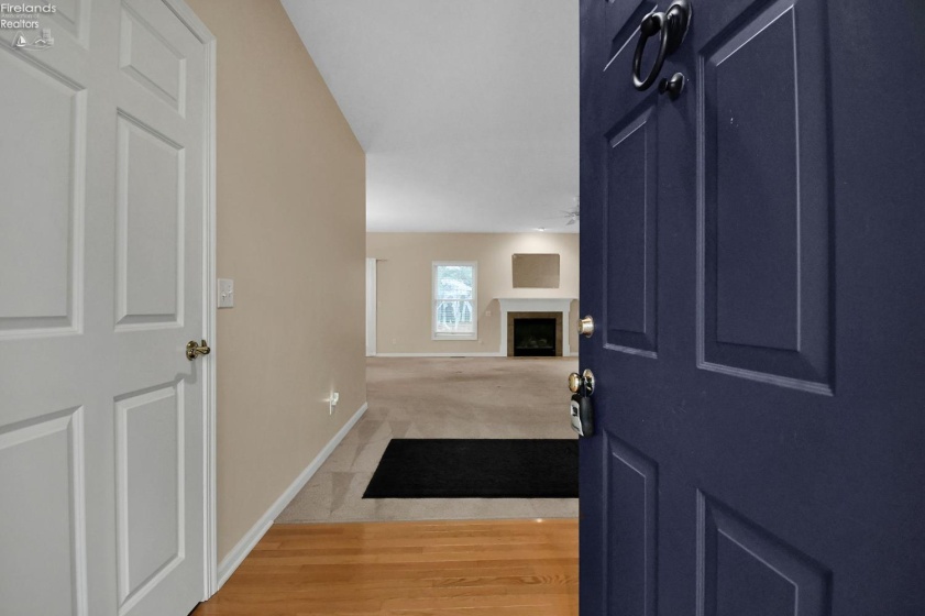 102 Roth Court, Bellevue, 44811, 3 Bedrooms Bedrooms, ,2 BathroomsBathrooms,Residential,For Sale,Roth Court,20261155