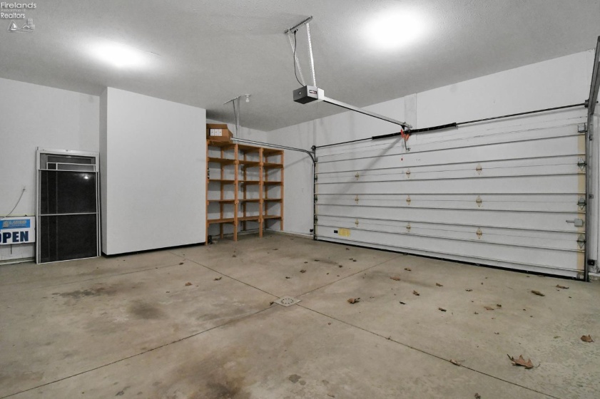 102 Roth Court, Bellevue, 44811, 3 Bedrooms Bedrooms, ,2 BathroomsBathrooms,Residential,For Sale,Roth Court,20261155