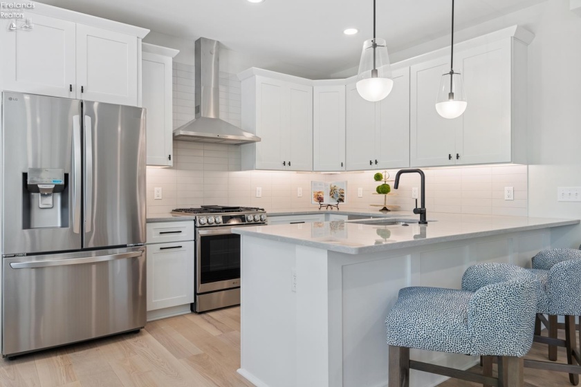 29 Beach Street, Port Clinton, 43452, 3 Bedrooms Bedrooms, ,3 BathroomsBathrooms,Residential,For Sale,Beach,20261158