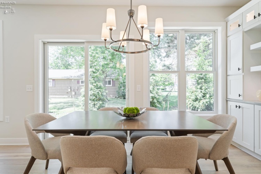 35 Beach Street, Port Clinton, 43452, 3 Bedrooms Bedrooms, ,3 BathroomsBathrooms,Residential,For Sale,Beach,20261159