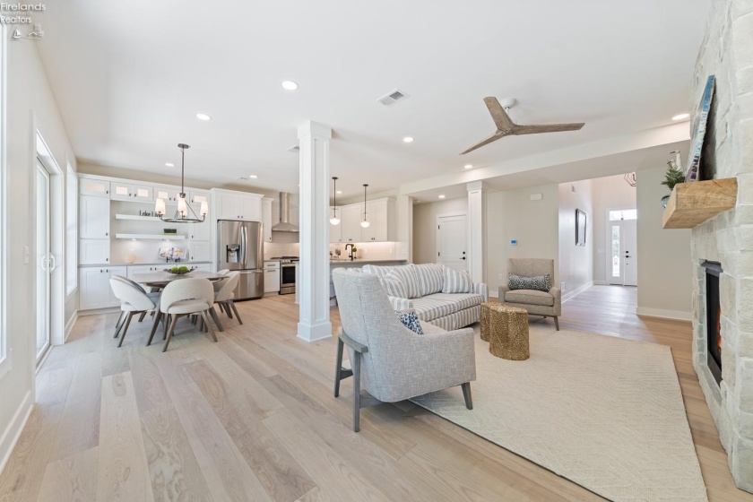 35 Beach Street, Port Clinton, 43452, 3 Bedrooms Bedrooms, ,3 BathroomsBathrooms,Residential,For Sale,Beach,20261159