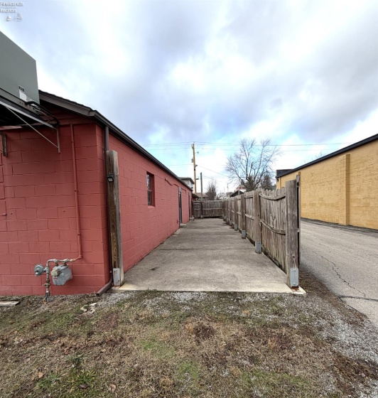 142 Vance Street, Bluffton, 45817, ,Commercial For Lease,For Lease,Vance,20261166