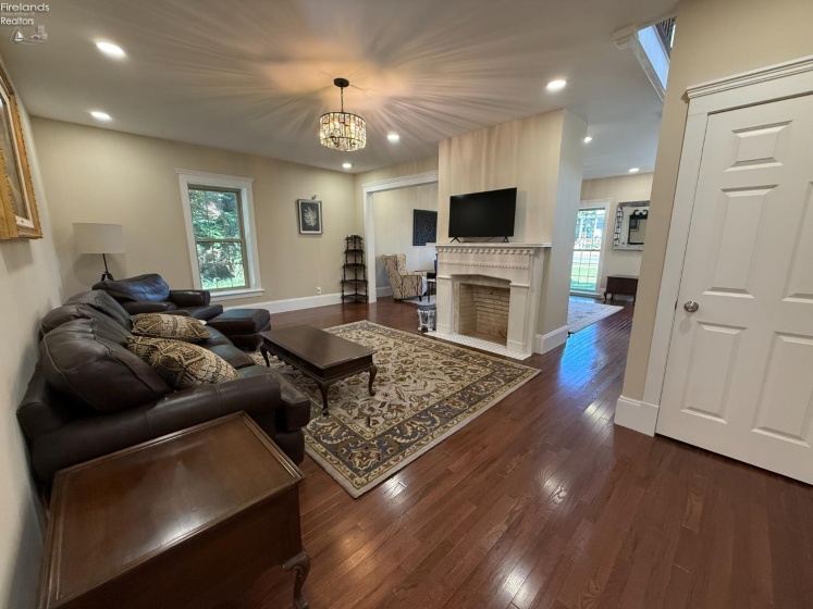 157 Main Street, Norwalk, 44857, 4 Bedrooms Bedrooms, ,4 BathroomsBathrooms,Residential,For Sale,Main,20261162