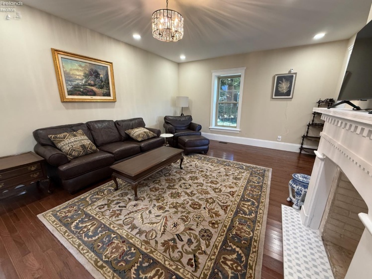 157 Main Street, Norwalk, 44857, 4 Bedrooms Bedrooms, ,4 BathroomsBathrooms,Residential,For Sale,Main,20261162