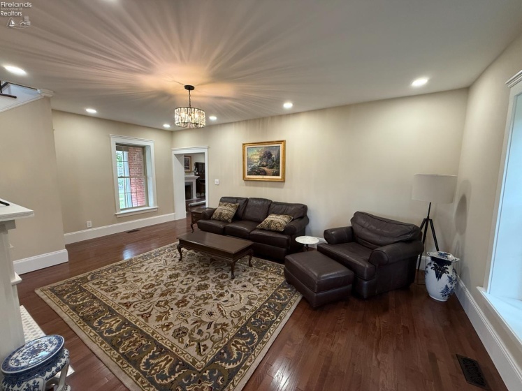 157 Main Street, Norwalk, 44857, 4 Bedrooms Bedrooms, ,4 BathroomsBathrooms,Residential,For Sale,Main,20261162