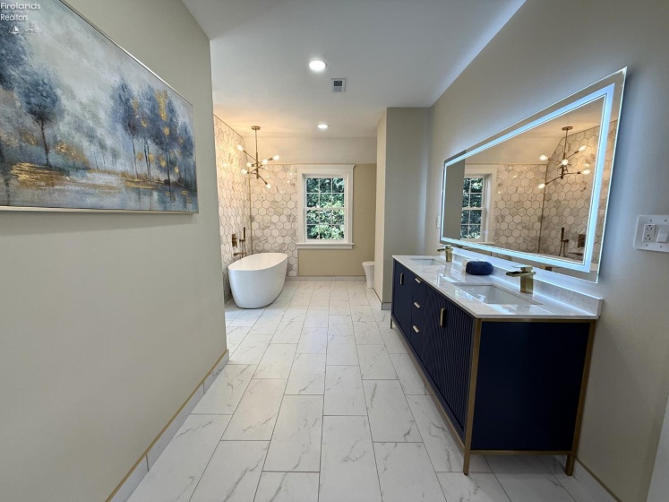 157 Main Street, Norwalk, 44857, 4 Bedrooms Bedrooms, ,4 BathroomsBathrooms,Residential,For Sale,Main,20261162