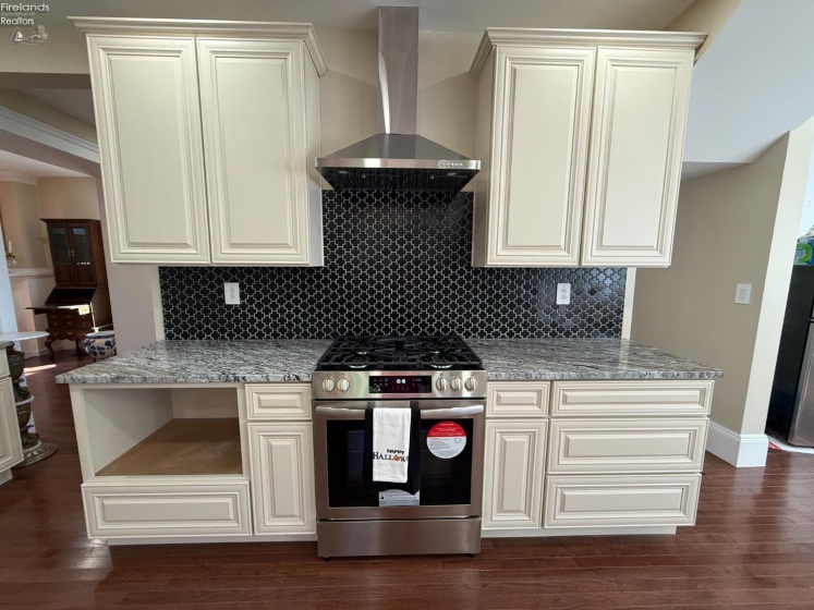 157 Main Street, Norwalk, 44857, 4 Bedrooms Bedrooms, ,4 BathroomsBathrooms,Residential,For Sale,Main,20261162