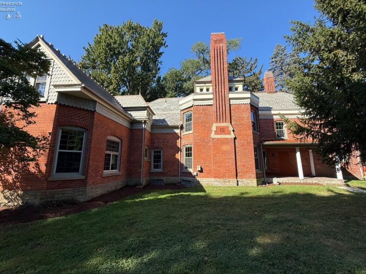 157 Main Street, Norwalk, 44857, 4 Bedrooms Bedrooms, ,4 BathroomsBathrooms,Residential,For Sale,Main,20261162