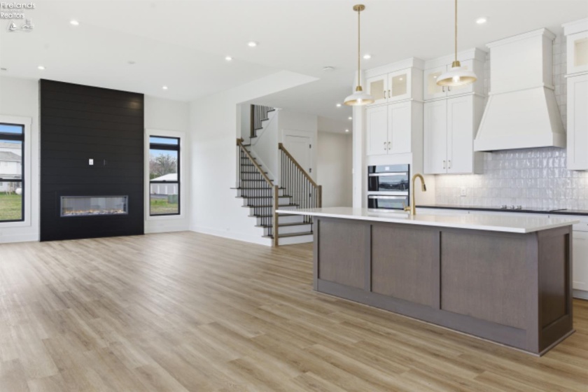 8335 Reserve Way, Marblehead, 43440, 5 Bedrooms Bedrooms, ,5 BathroomsBathrooms,Residential,For Sale,Reserve,20261165