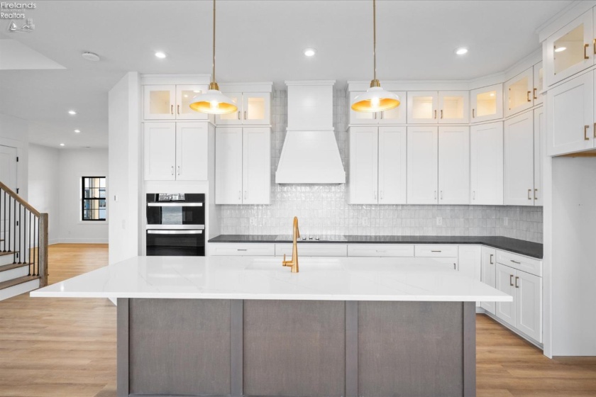 8335 Reserve Way, Marblehead, 43440, 5 Bedrooms Bedrooms, ,5 BathroomsBathrooms,Residential,For Sale,Reserve,20261165