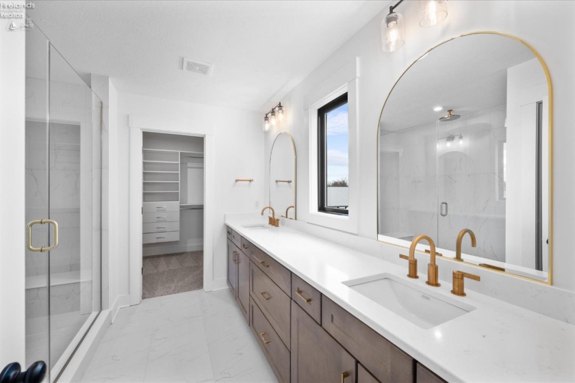 8335 Reserve Way, Marblehead, 43440, 5 Bedrooms Bedrooms, ,5 BathroomsBathrooms,Residential,For Sale,Reserve,20261165