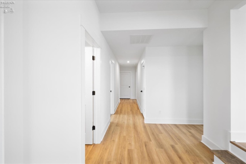 8335 Reserve Way, Marblehead, 43440, 5 Bedrooms Bedrooms, ,5 BathroomsBathrooms,Residential,For Sale,Reserve,20261165