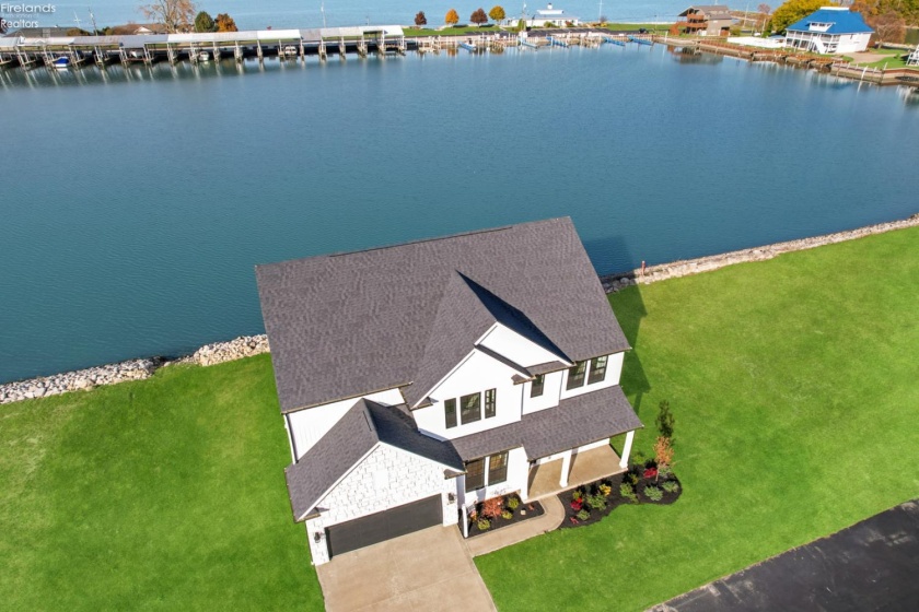 8335 Reserve Way, Marblehead, 43440, 5 Bedrooms Bedrooms, ,5 BathroomsBathrooms,Residential,For Sale,Reserve,20261165