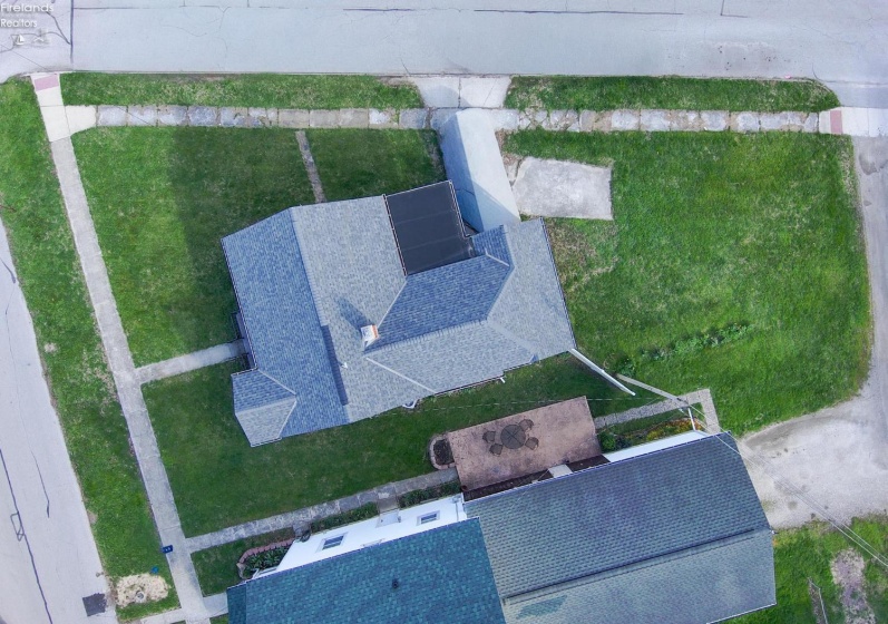 241 Hall Street, Tiffin, 44883, 3 Bedrooms Bedrooms, ,1 BathroomBathrooms,Residential,For Sale,Hall,20261163