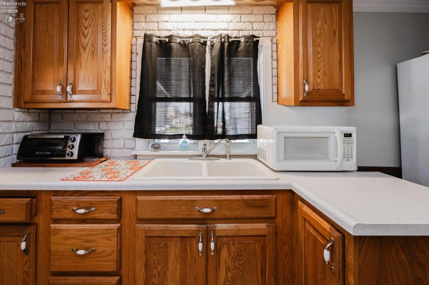 241 Hall Street, Tiffin, 44883, 3 Bedrooms Bedrooms, ,1 BathroomBathrooms,Residential,For Sale,Hall,20261163