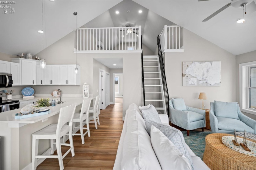 545 Lakeshore Drive, Port Clinton, 43452, 3 Bedrooms Bedrooms, ,2 BathroomsBathrooms,Residential,For Sale,Lakeshore,20261168