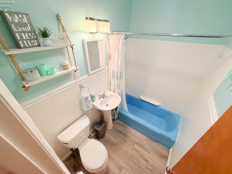 2078 Willowcove Drive, Marblehead, 43440, 2 Bedrooms Bedrooms, ,1 BathroomBathrooms,Residential,For Sale,Willowcove,20261157