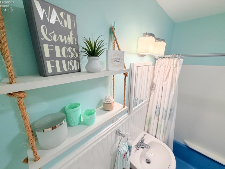 2078 Willowcove Drive, Marblehead, 43440, 2 Bedrooms Bedrooms, ,1 BathroomBathrooms,Residential,For Sale,Willowcove,20261157