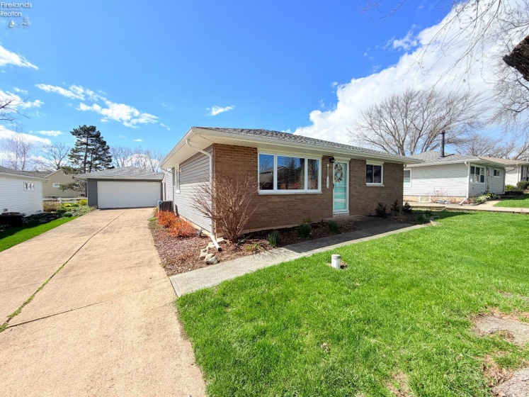 2078 Willowcove Drive, Marblehead, 43440, 2 Bedrooms Bedrooms, ,1 BathroomBathrooms,Residential,For Sale,Willowcove,20261157