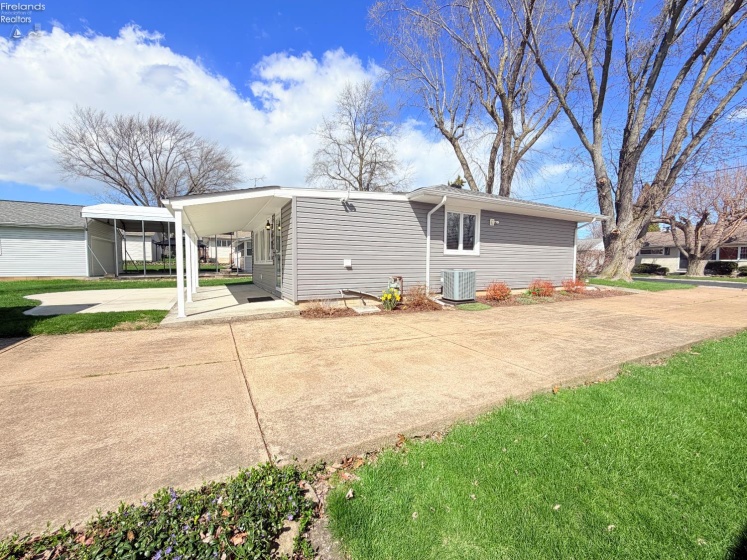 2078 Willowcove Drive, Marblehead, 43440, 2 Bedrooms Bedrooms, ,1 BathroomBathrooms,Residential,For Sale,Willowcove,20261157