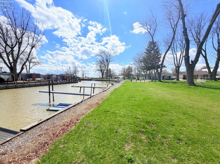 2078 Willowcove Drive, Marblehead, 43440, 2 Bedrooms Bedrooms, ,1 BathroomBathrooms,Residential,For Sale,Willowcove,20261157