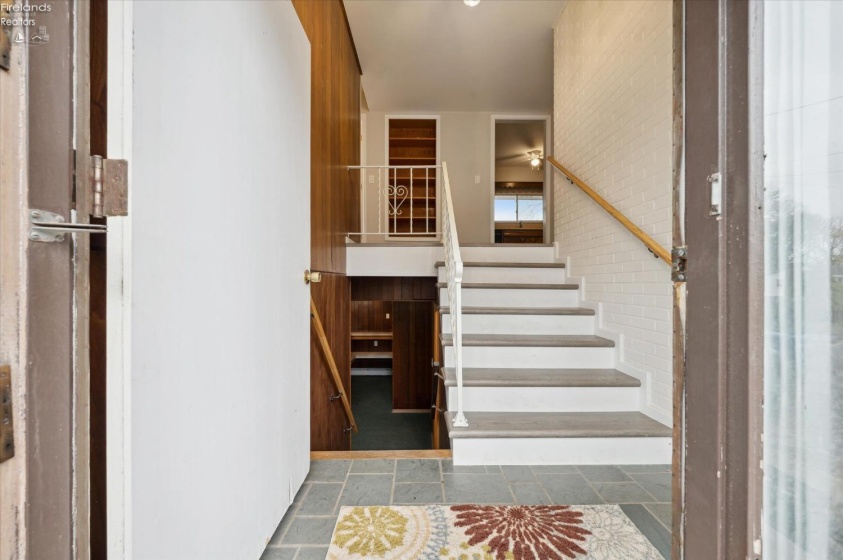 3737 Karwood, Port Clinton, 43452, 5 Bedrooms Bedrooms, ,3 BathroomsBathrooms,Residential,For Sale,Karwood,20261172