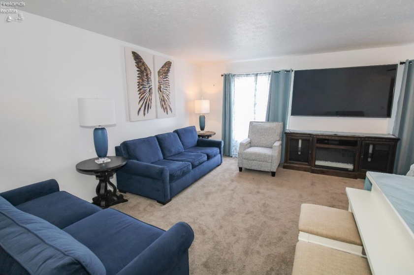 2058 Heritage Drive, Sandusky, 44870, 4 Bedrooms Bedrooms, ,2 BathroomsBathrooms,Residential,For Sale,Heritage,20261076