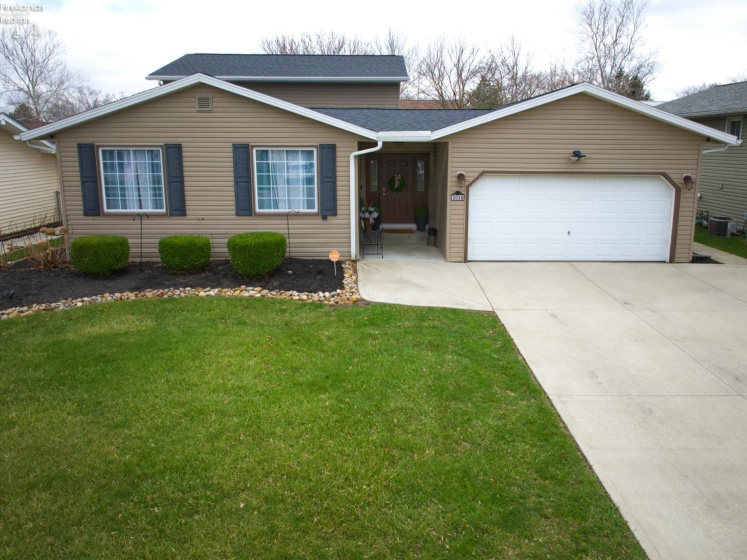 2058 Heritage Drive, Sandusky, 44870, 4 Bedrooms Bedrooms, ,2 BathroomsBathrooms,Residential,For Sale,Heritage,20261076