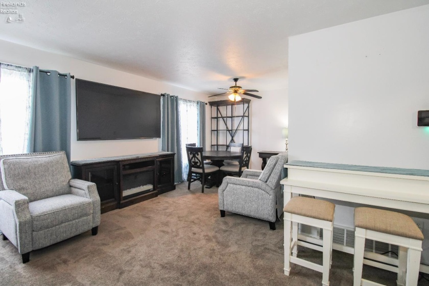 2058 Heritage Drive, Sandusky, 44870, 4 Bedrooms Bedrooms, ,2 BathroomsBathrooms,Residential,For Sale,Heritage,20261076