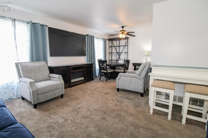 2058 Heritage Drive, Sandusky, 44870, 4 Bedrooms Bedrooms, ,2 BathroomsBathrooms,Residential,For Sale,Heritage,20261076