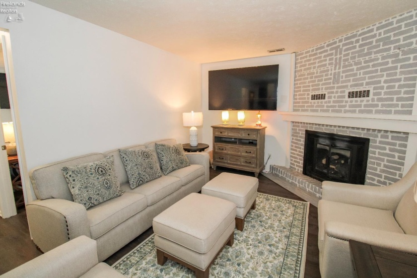 2058 Heritage Drive, Sandusky, 44870, 4 Bedrooms Bedrooms, ,2 BathroomsBathrooms,Residential,For Sale,Heritage,20261076