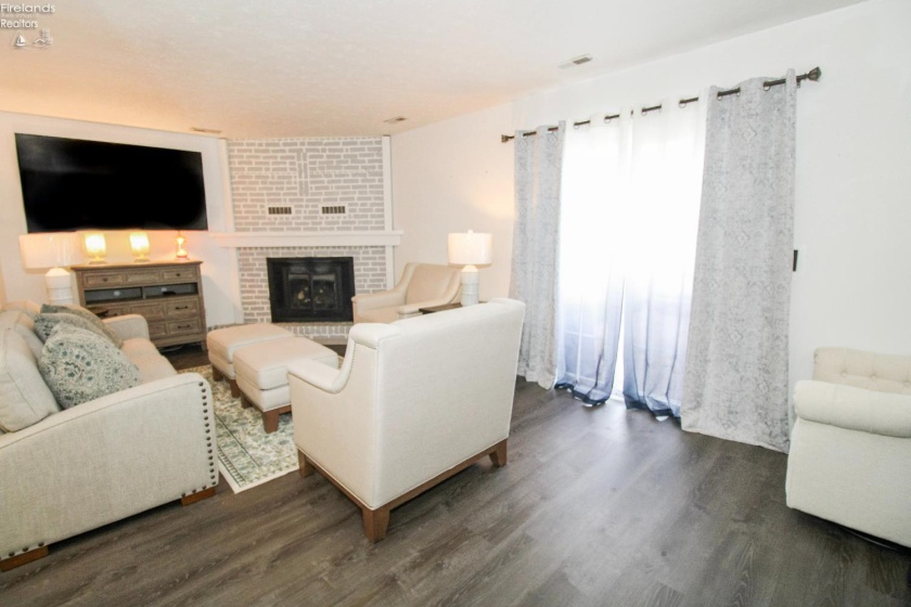 2058 Heritage Drive, Sandusky, 44870, 4 Bedrooms Bedrooms, ,2 BathroomsBathrooms,Residential,For Sale,Heritage,20261076