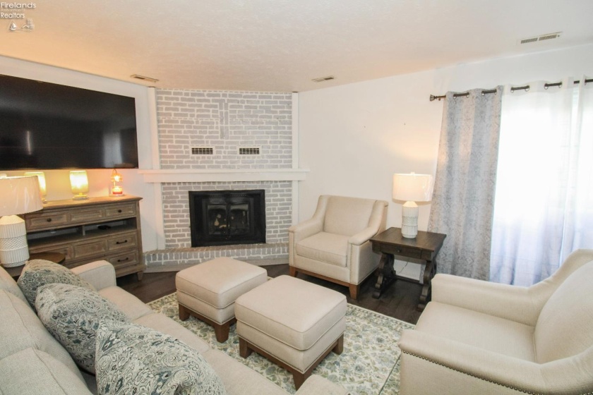 2058 Heritage Drive, Sandusky, 44870, 4 Bedrooms Bedrooms, ,2 BathroomsBathrooms,Residential,For Sale,Heritage,20261076