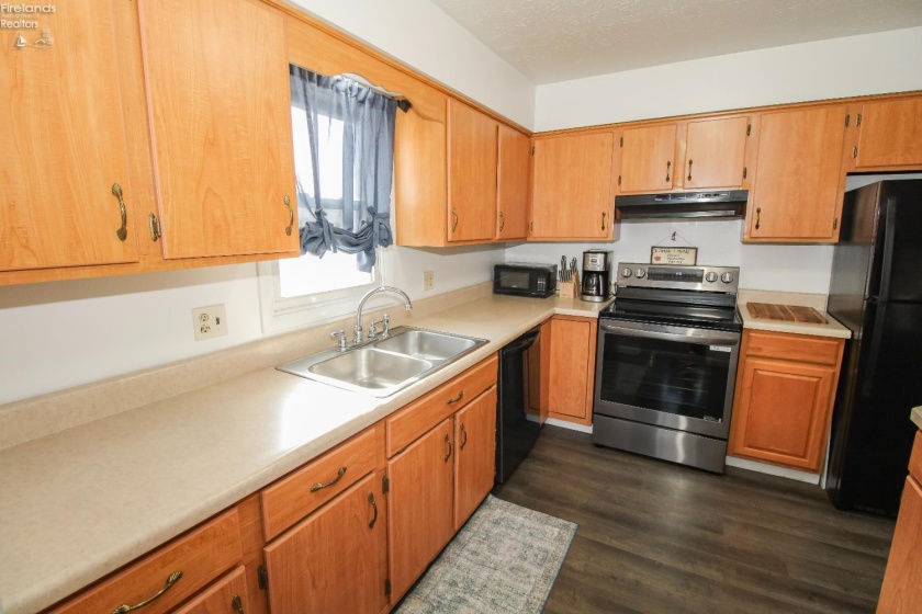 2058 Heritage Drive, Sandusky, 44870, 4 Bedrooms Bedrooms, ,2 BathroomsBathrooms,Residential,For Sale,Heritage,20261076