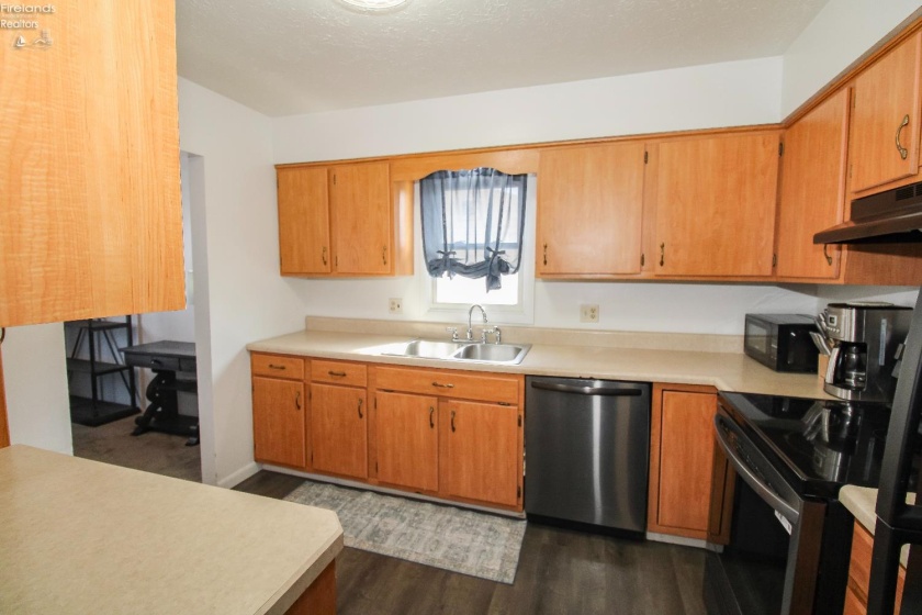 2058 Heritage Drive, Sandusky, 44870, 4 Bedrooms Bedrooms, ,2 BathroomsBathrooms,Residential,For Sale,Heritage,20261076