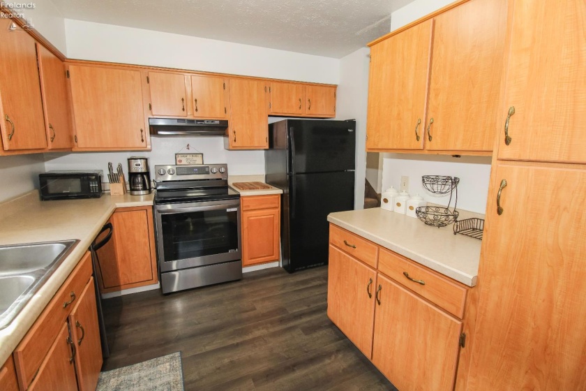 2058 Heritage Drive, Sandusky, 44870, 4 Bedrooms Bedrooms, ,2 BathroomsBathrooms,Residential,For Sale,Heritage,20261076